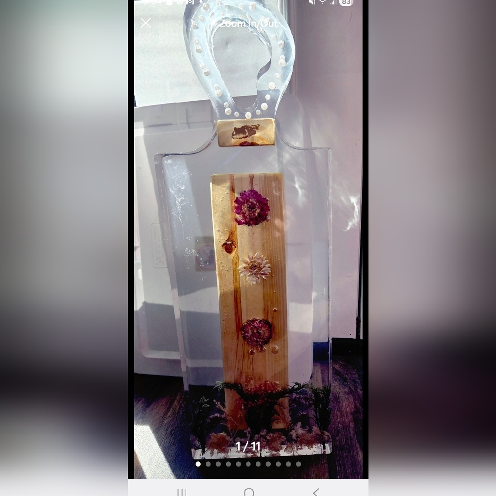 Elegant Clear and Gold Decorative Cutting Board